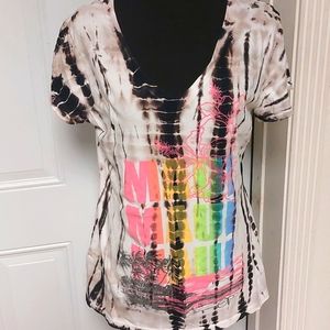 OP black tie dye Maui V neck Juniors XL tshirt